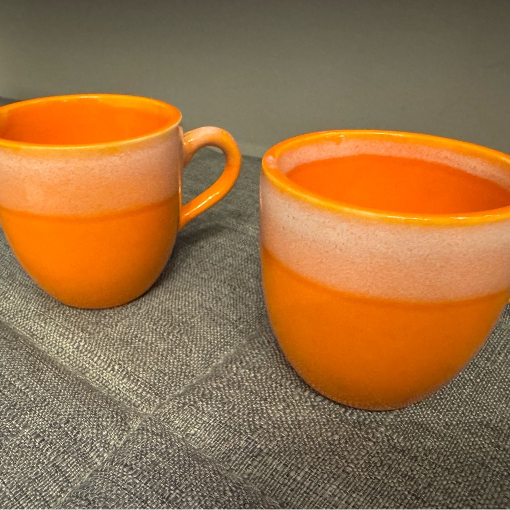 Pair of ceramic coffee mugs (small)